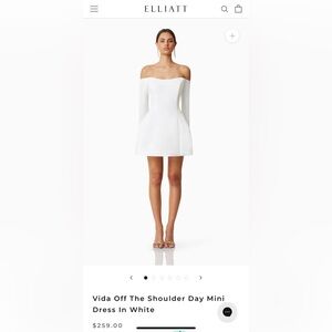 NWT Elliatt Vida Off The Shoulder Day Mini Dress in White size Medium